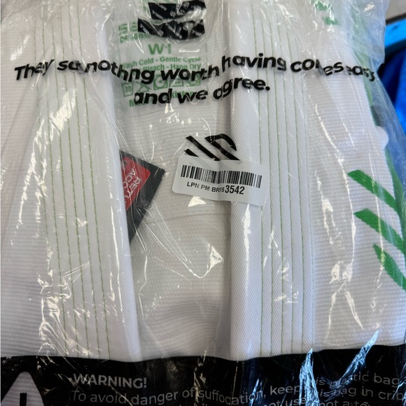 Sanabul Essential BJJ Gi for Women | Brazilian Jiu Jitsu Gi for Women - Picture 8 of 9